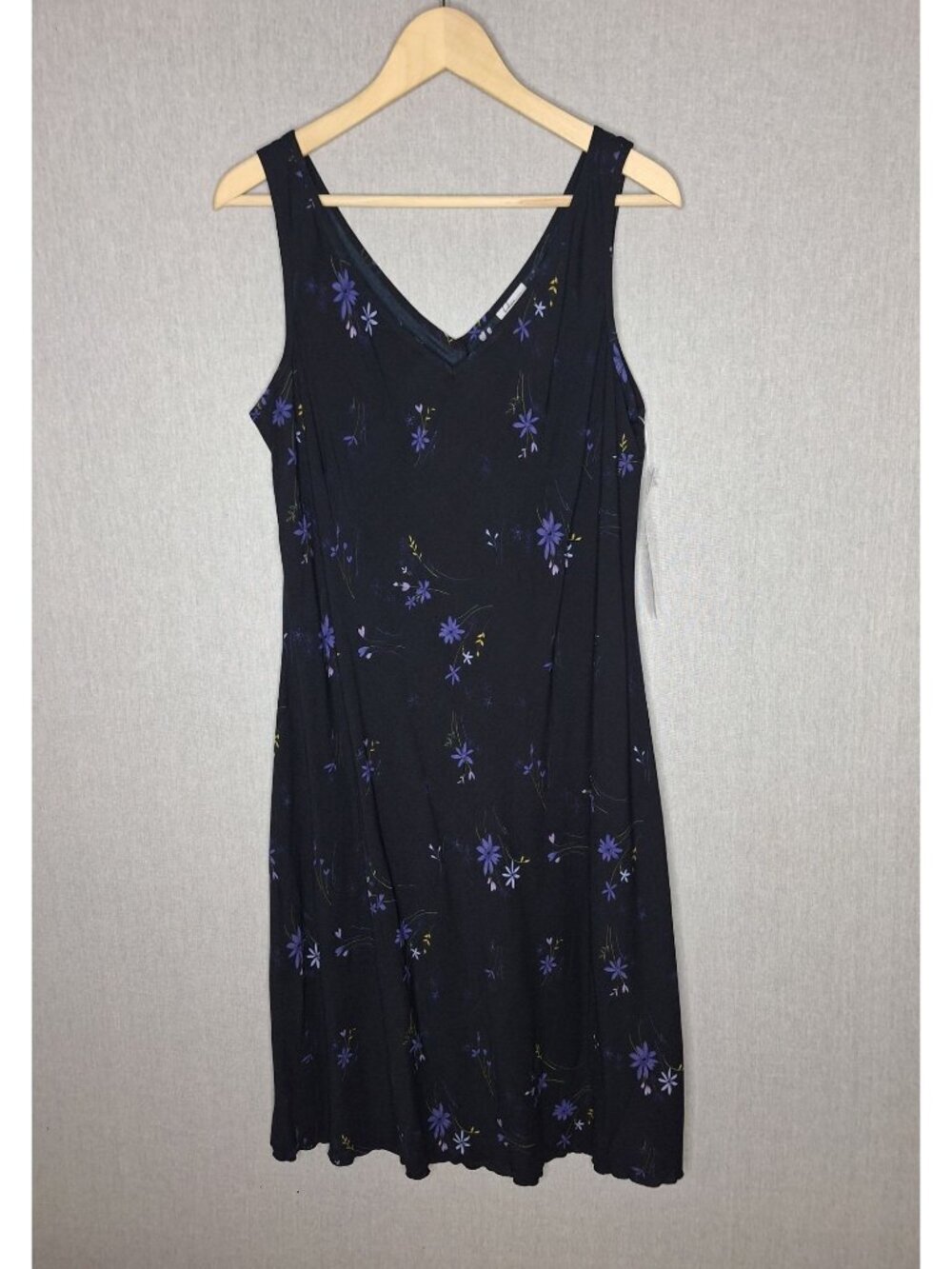 NWT Believe Womens Size 14 Black Purple Floral Midi Dress Lightweight Rayon